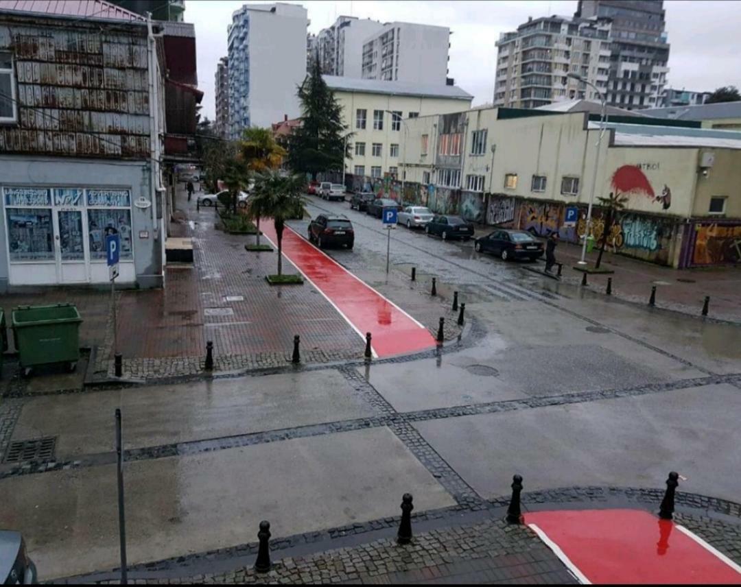 Enjoy The Hostel Batumi Exterior foto